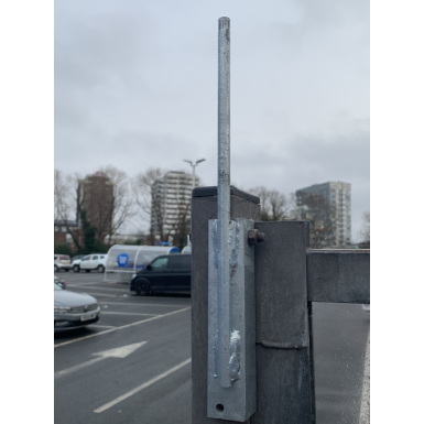 Flag and Screen Bracket